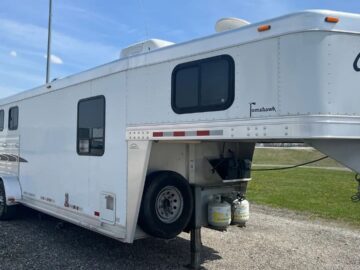 2004 Cherokee trailer