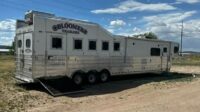 2023 Bloomer 5 horse side load with big rear tack!